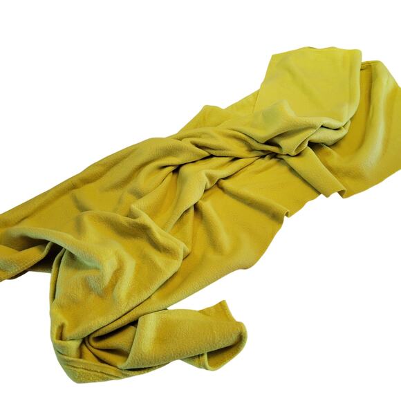 Mustard Yellow Fleece Fabric 61 x 44" Soft Warm Material for Craft Sewing - Picture 10 of 11